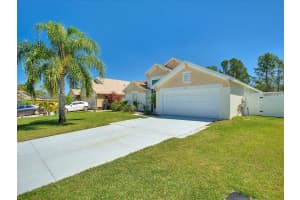 3011 BUCKEYE POINTE DRIVE, WINTER HAVEN, FL 33881 Sold 05/01/24