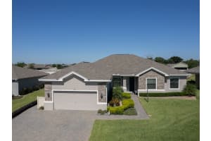 450 LAKE VIEW WAY, AUBURNDALE, FL 33823 Sold 05/15/24