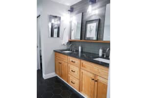 5238 UPLAND PLACE, LAKELAND, FL 33813 Sold 07/01/24