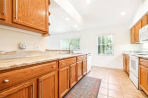6921 STARMOUNT DRIVE, LAKELAND, FL 33810 Sold 08/30/24
