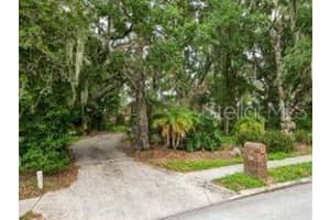 132 CHRISTINA BOULEVARD, LAKELAND, FL 33813 Sold 07/22/24