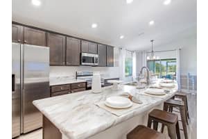 2251 SUNSET WAY, DAVENPORT, FL 33837 Sold 08/15/24