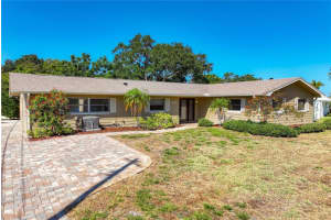 14232 YACHT CLUB BOULEVARD, SEMINOLE, FL 33776 Sold 11/07/24