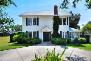2709 FAIRMOUNT AVE, LAKELAND, FL 33803 Sold 04/11/25