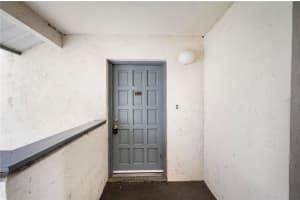 2040 SAN MARCOS DRIVE, WINTER HAVEN, FL 33880 Sold 04/02/25