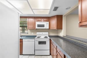 2025 SYLVESTER ROAD, LAKELAND, FL 33803 Sold 08/25/25