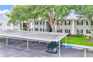 689 LAKE HOWARD DRIVE, WINTER HAVEN, FL 33880 Sold 09/13/24