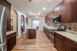 2804 MERIDIAN POINT LANE, LAKELAND, FL 33812 Sold 02/06/25