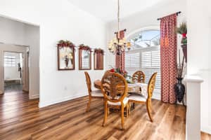 7042 MONTREAL DRIVE, LAKELAND, FL 33810 - MLS#MFRL4945539