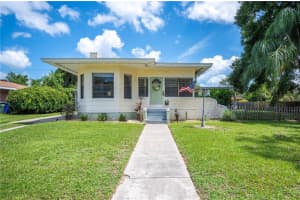 624 WOODWARD STREET, LAKELAND, FL 33803 Sold 09/16/24