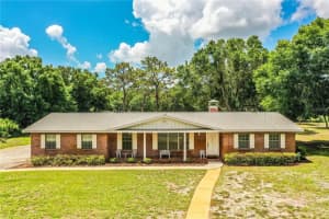 1913 FOXHOLLOW DRIVE, AUBURNDALE, FL 33823 Sold 11/07/24