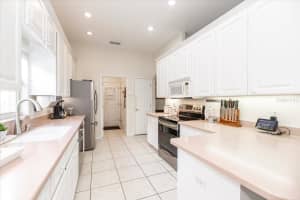 6829 SHIMMERING DRIVE, LAKELAND, FL 33813 Sold 01/30/25