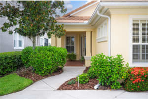 2527 LAUREL GLEN DRIVE, LAKELAND, FL 33803 Sold 08/09/24