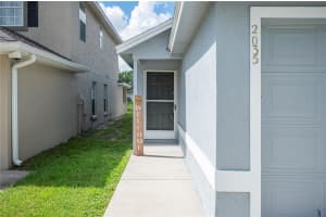 2035 HATTERAS POINT, LAKELAND, FL 33813 Sold 11/27/24