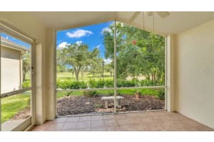 1085 VIEW POINTE WAY, LAKELAND, FL 33813 Sold 12/06/24