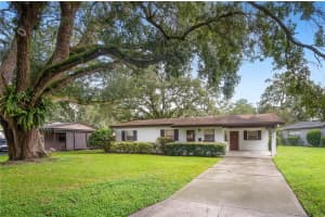 607 HINTON CRESCENT, LAKELAND, FL 33803 Sold 10/01/24