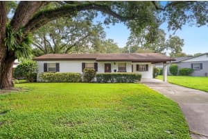 607 HINTON CRESCENT, LAKELAND, FL 33803 Sold 10/01/24