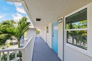 9950 47TH AVENUE, SAINT PETERSBURG, FL 33708 Sold 02/12/25
