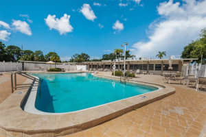 9950 47TH AVENUE, SAINT PETERSBURG, FL 33708 Sold 02/12/25