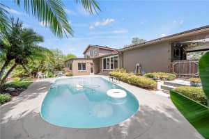 2035 NOTTINGHAM ROAD, LAKELAND, FL 33803 Sold 04/25/25