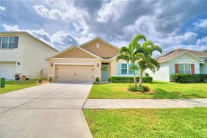 3116 COUNTRY CLUB CIRCLE, WINTER HAVEN, FL 33881 Sold 09/13/24