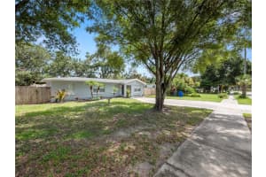 624 EASTWAY DRIVE, LAKELAND, FL 33803 Sold 11/22/24
