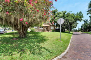 704 PARK STREET, LAKELAND, FL 33803 Sold 03/20/25
