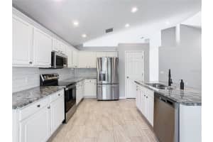 665 LAKE CLARK PLACE, LAKELAND, FL 33813 - MLS#MFRL4946641