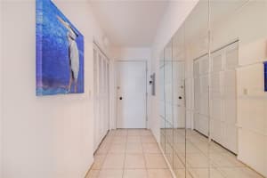 2750 BAY DRIVE, LARGO, FL 33771 Sold 04/08/25
