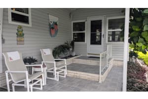 1610 REYNOLDS ROAD, LAKELAND, FL 33801 Sold 04/07/25