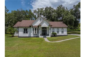 6445 FORESTWOOD DRIVE, LAKELAND, FL 33811 Sold 04/10/25