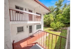 400 EL CAMINO DRIVE, WINTER HAVEN, FL 33884 Sold 09/20/24