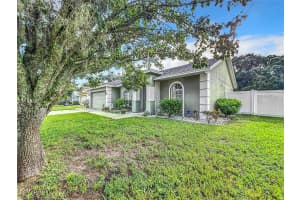 7303 PARADISE COVE PLACE, LAKELAND, FL 33810 Sold 09/30/24
