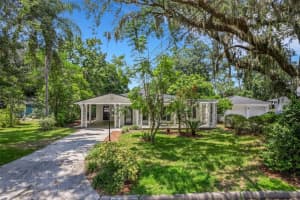 1049 CLEARVIEW AVENUE, LAKELAND, FL 33801 Sold 09/27/24