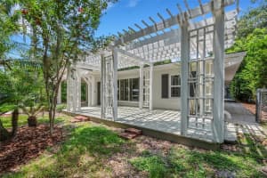 1049 CLEARVIEW AVENUE, LAKELAND, FL 33801 Sold 09/27/24