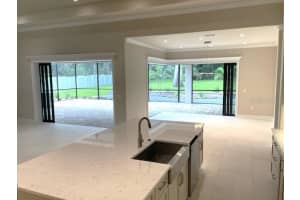 2725 ELIZABETH PLACE, LAKELAND, FL 33812 Sold 02/07/25