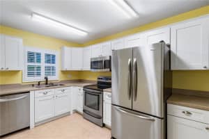 2025 SYLVESTER ROAD, LAKELAND, FL 33803 Sold 10/28/24