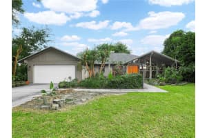 717 ROYAL GLEN DRIVE, LAKELAND, FL 33813 Sold 10/18/24