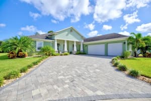 6561 EMERALD WOODS LANE, LAKELAND, FL 33813 Sold 12/02/24