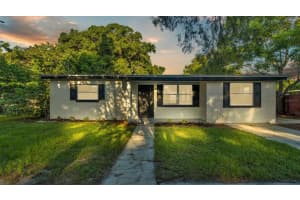 131 FLAMINGO DR DRIVE, AUBURNDALE, FL 33823 Sold 11/05/24