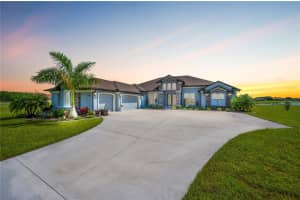 5225 LAKE VENICE DRIVE, WIMAUMA, FL 33598 Sold 02/19/25