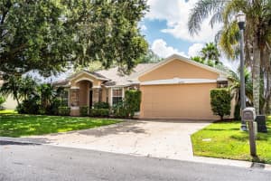 8195 WESTMONT TERRACE DRIVE, LAKELAND, FL 33810 Sold 10/31/24