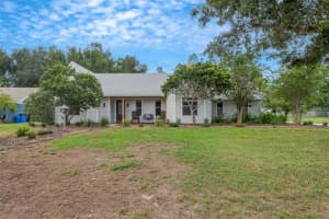 815 HILLSIDE COURT, WINTER HAVEN, FL 33881 Sold 03/04/25