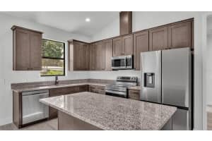 220 BOONE DRIVE, AUBURNDALE, FL 33823 Sold 11/07/24