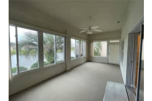 2547 SALZBURG LOOP, WINTER HAVEN, FL 33884 Sold 12/06/24