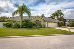 137 OLD NICHOLS CIRCLE, AUBURNDALE, FL 33823 Sold 01/10/25
