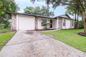 2041 RONALD CIRCLE, SEFFNER, FL 33584 Sold 01/06/25