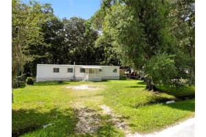 313 DONALD LANE, WINTER HAVEN, FL 33880 Sold 03/04/25
