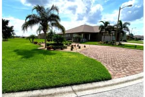 724 TEABERRY TRAIL, POLK CITY, FL 33868 - MLS#MFRL4947613