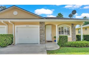 1032 TOWERING OAKS COURT, LAKELAND, FL 33813 Sold 11/26/24